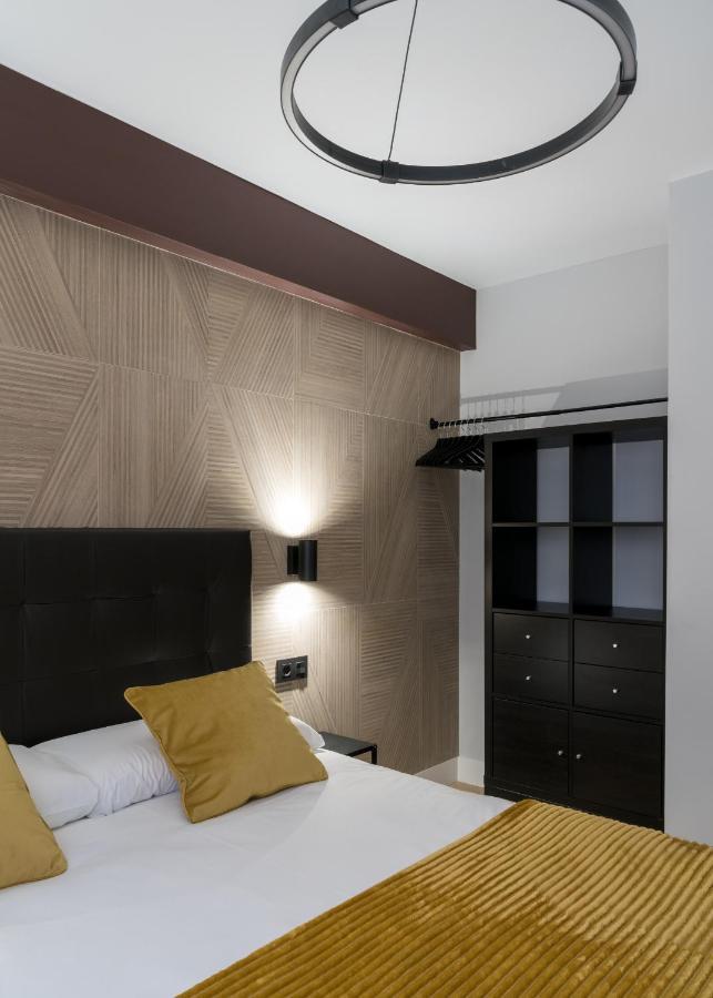 Villa Hita Apartment By People Rentals Bilbao Eksteriør billede